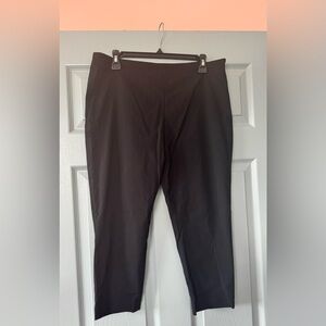 House of CB Black Capris